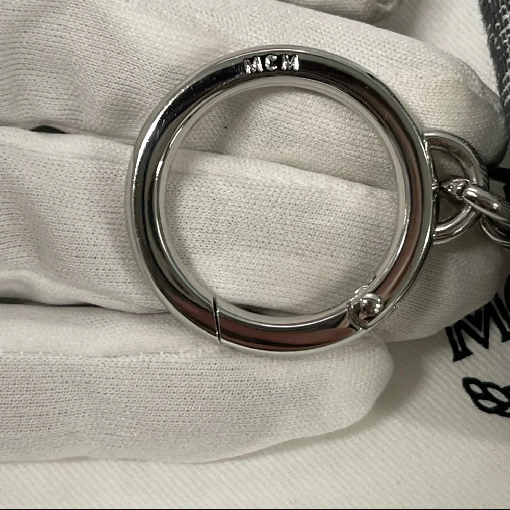 SALE HP! MCM AIRPODS CASE UNISEX